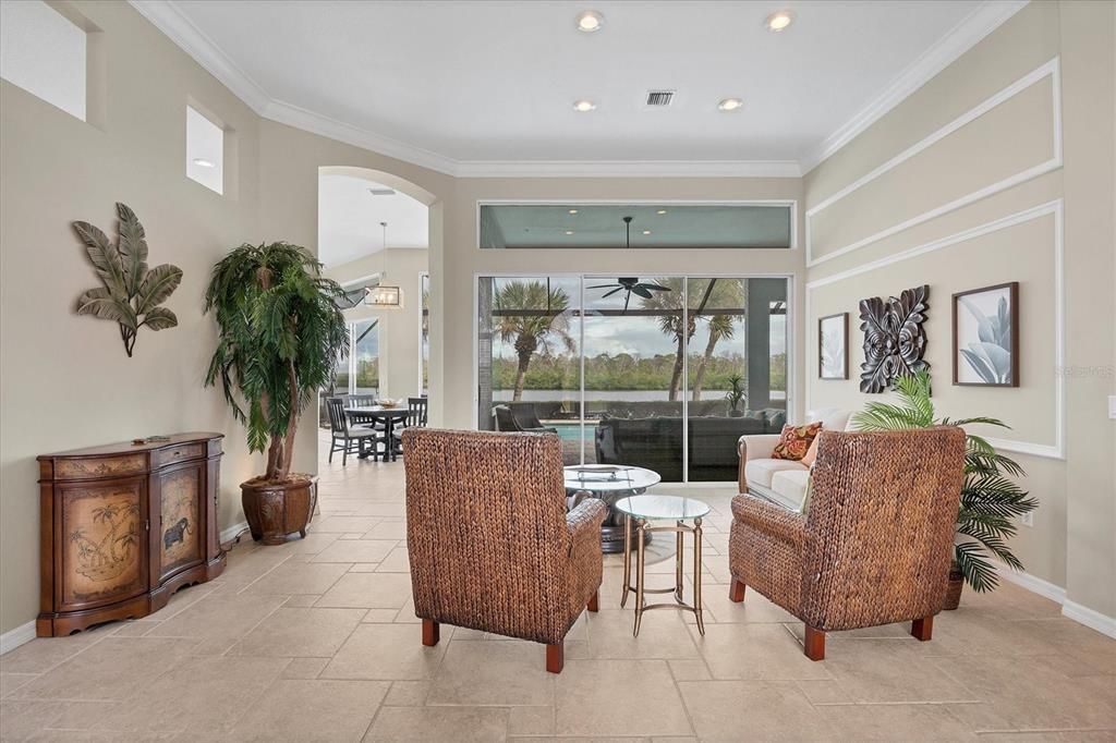Dining room, Interior, Living room, Pendant Lights, Recessed Lighting