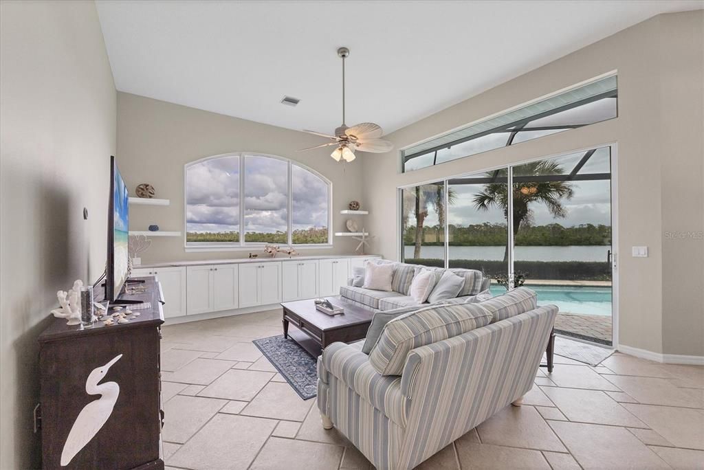 Interior, Living room, Water