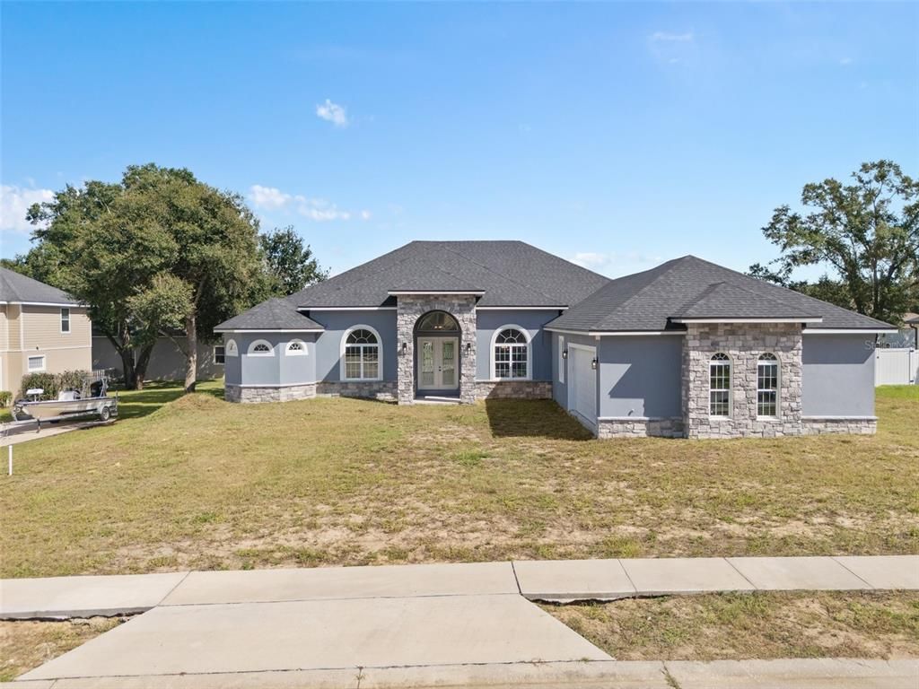 Backyard, Exterior, Facade, French Provincial