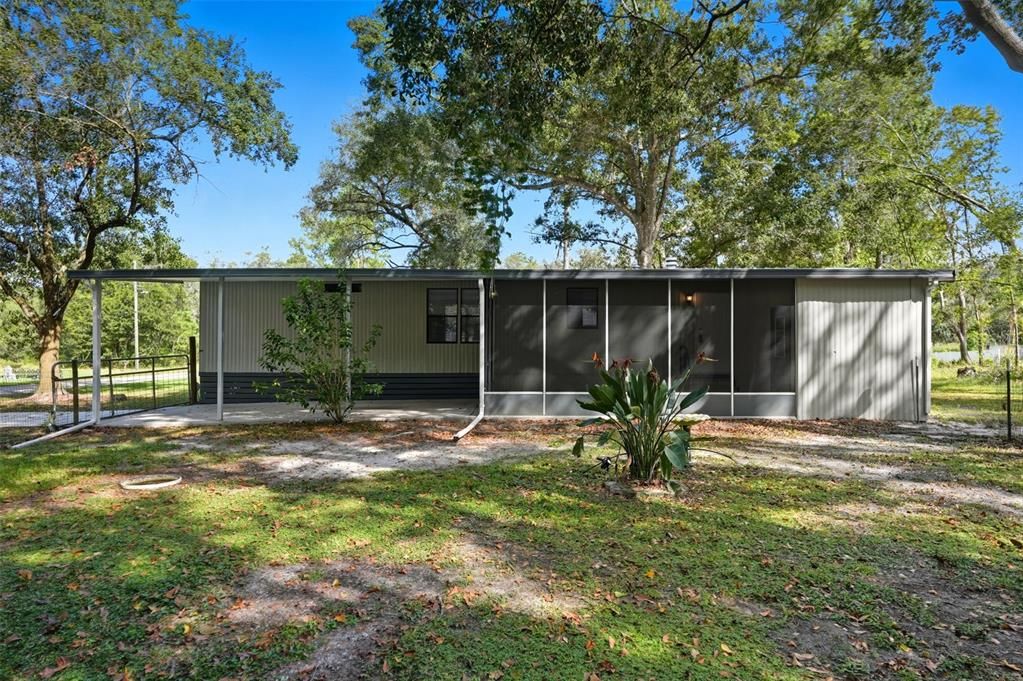 Backyard, Exterior