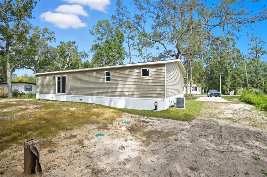 Backyard, Exterior