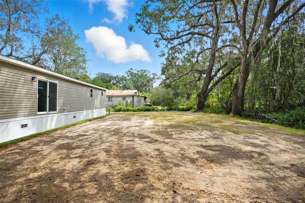 Backyard, Exterior