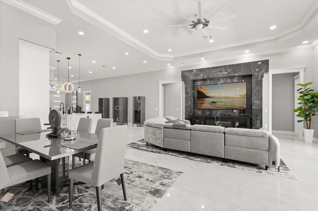 Dining room, Interior, Living room, Pendant Lights, Recessed Lighting