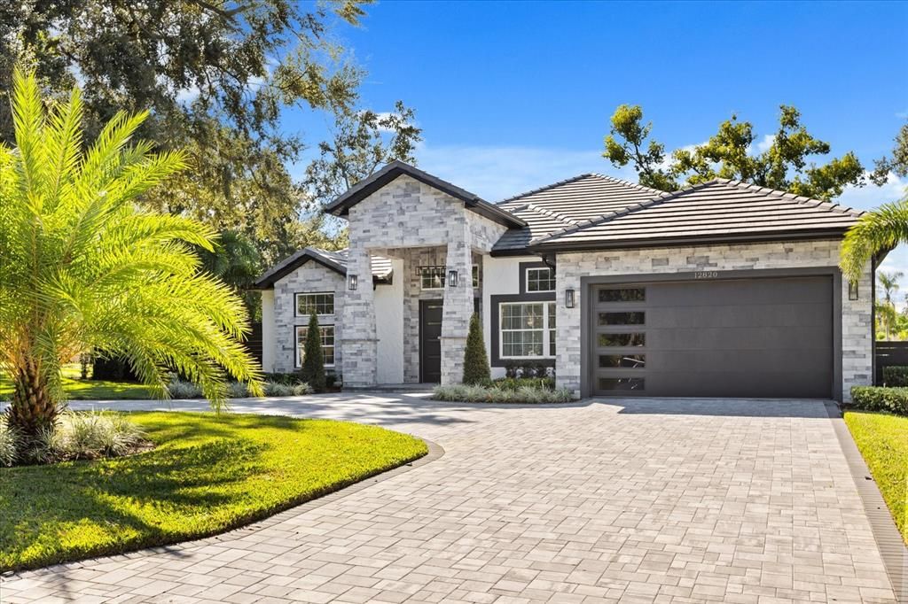 Attached, Exterior, Facade, Ranch