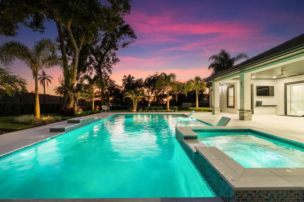 Exterior, Pool