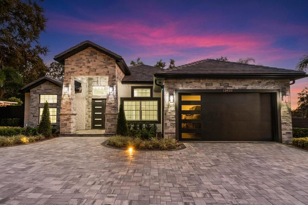 Attached, Exterior, Facade, Brick Traditional