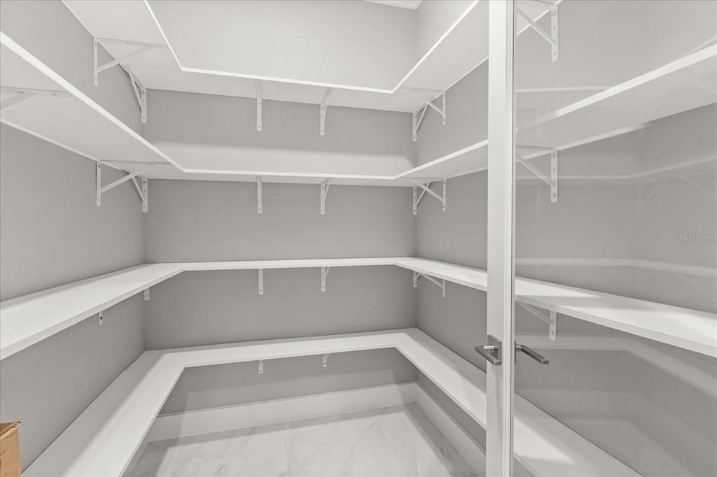Interior, Walk-in Closets