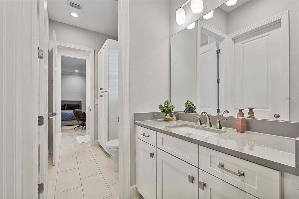 Bathroom, Interior, Recessed Lighting