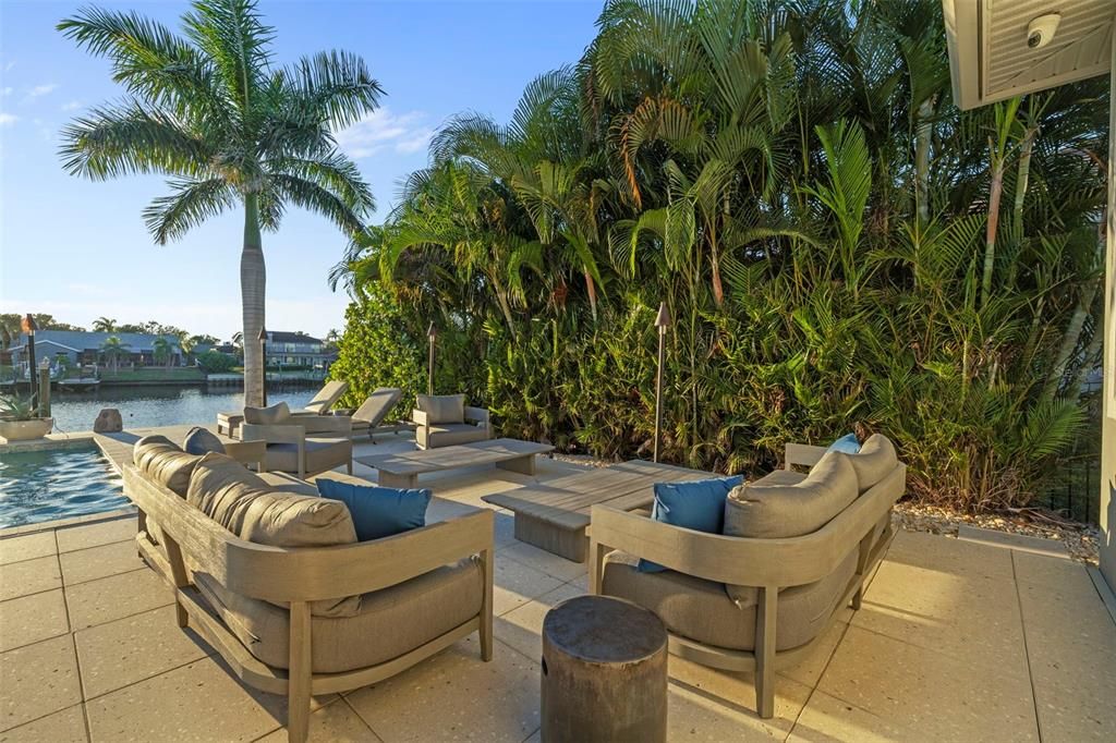 Exterior, Pool, Water