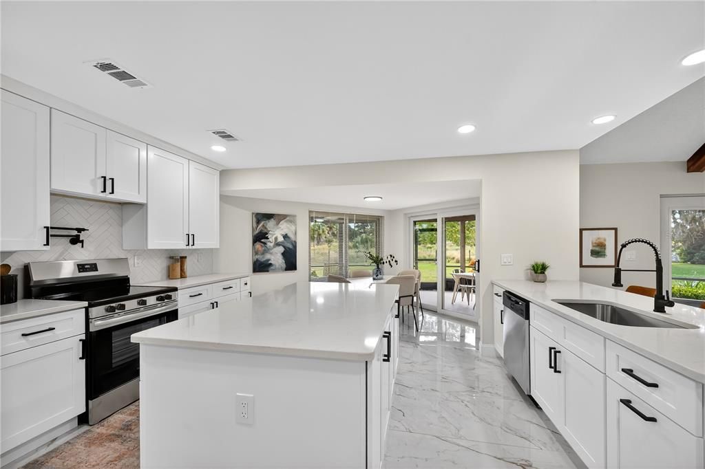 Dining room, Interior, Kitchen, Marble, Recessed Lighting, Stainless Steel Appliances