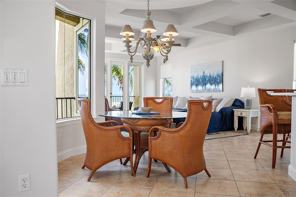 Chandelier, Dining room, Interior