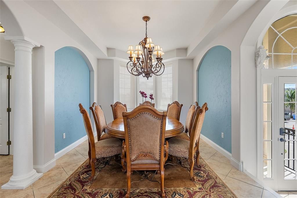 Chandelier, Dining room, Interior