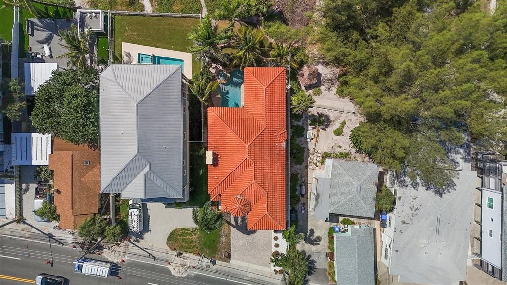 Exterior, Drone