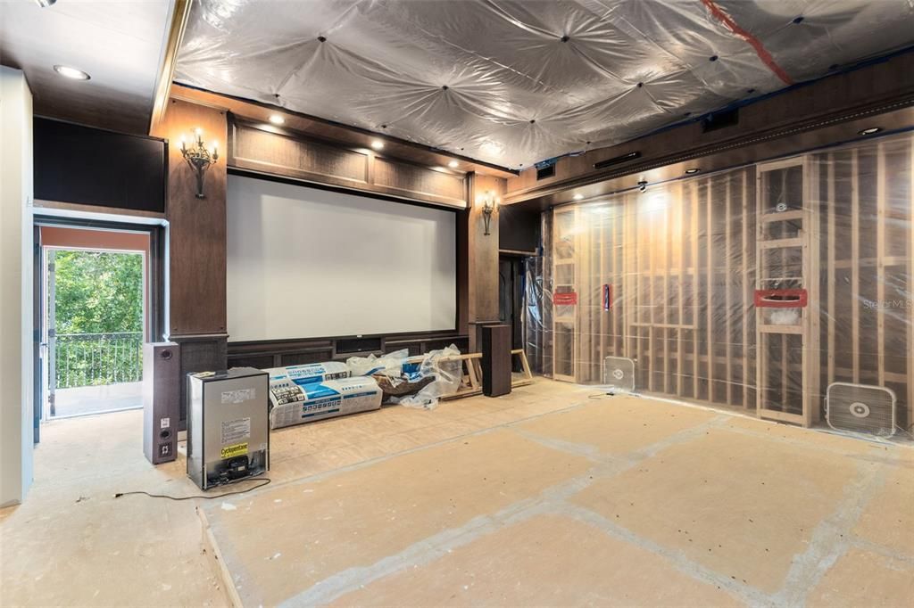 Interior, Projection Screen