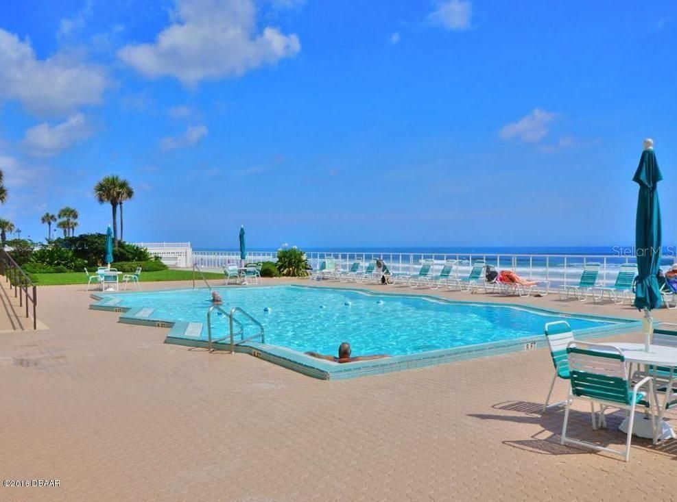 Exterior, Pool, Water