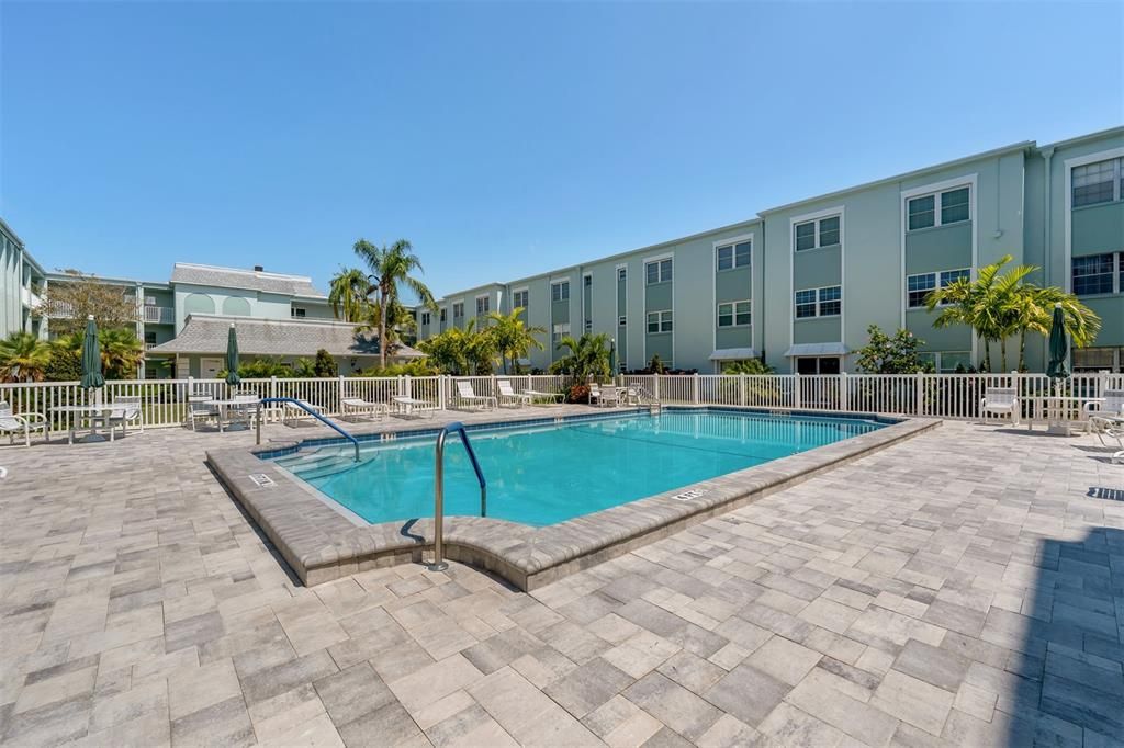 Exterior, Pool