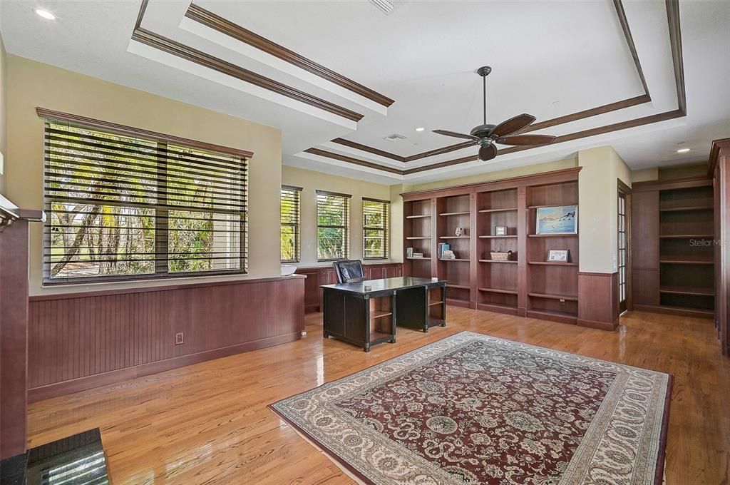 Home Office, Interior, Recessed Lighting, Wood Texture Flooring