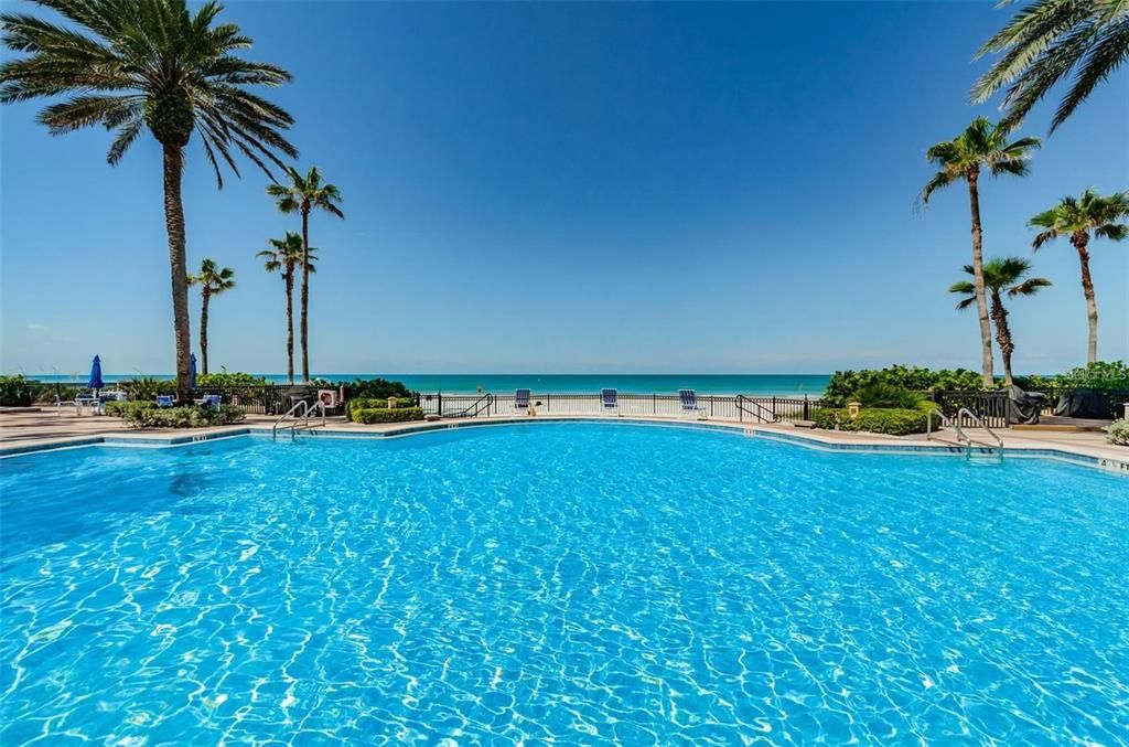 Exterior, Pool, Water