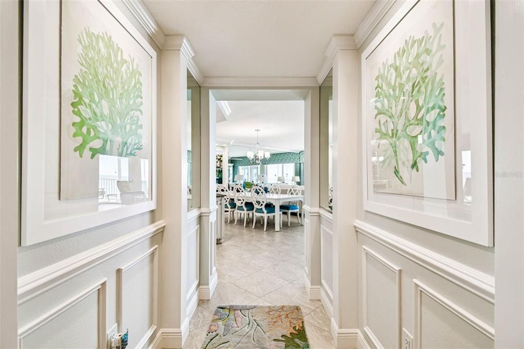 Chandelier, Dining room, Interior