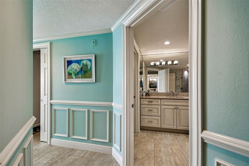 Bathroom, Interior, Recessed Lighting
