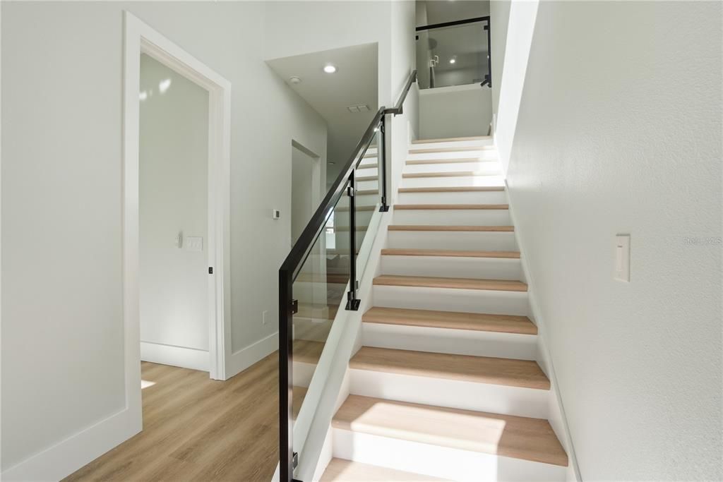 Interior, Recessed Lighting, Wood Texture Flooring