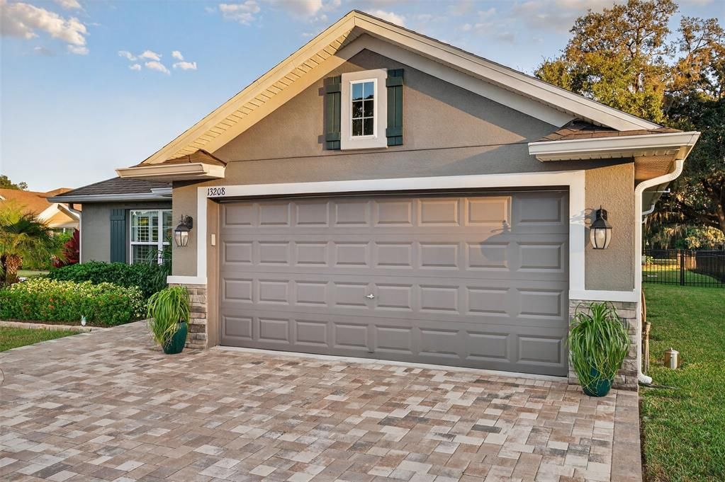 Attached, Exterior, Facade, Brick Traditional