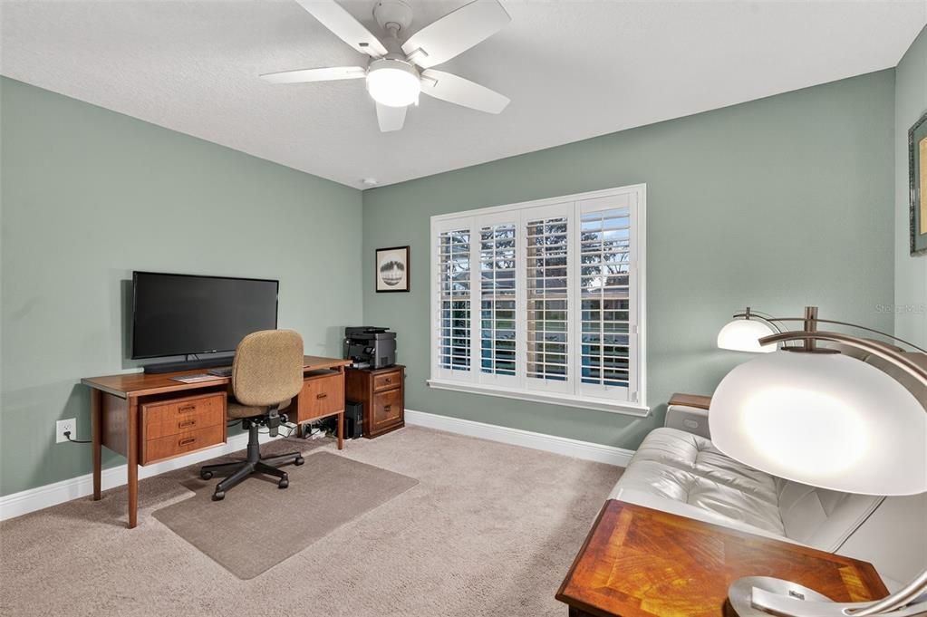 Home Office, Interior