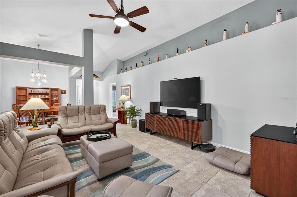 Interior, Living room, Pendant Lights