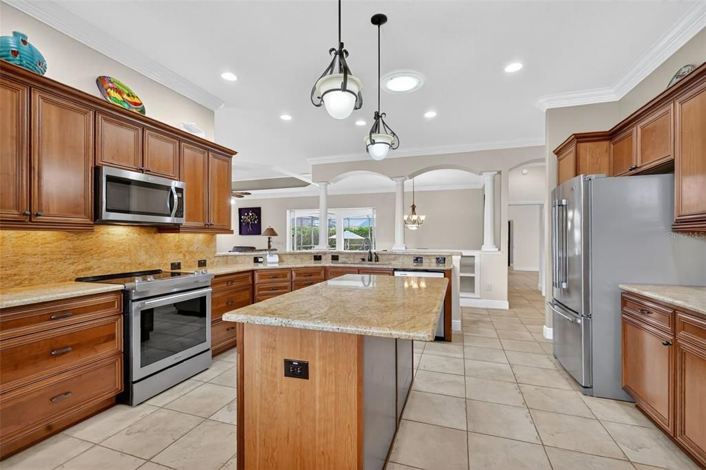 Interior, Kitchen, Pendant Lights, Recessed Lighting, Stainless Steel Appliances