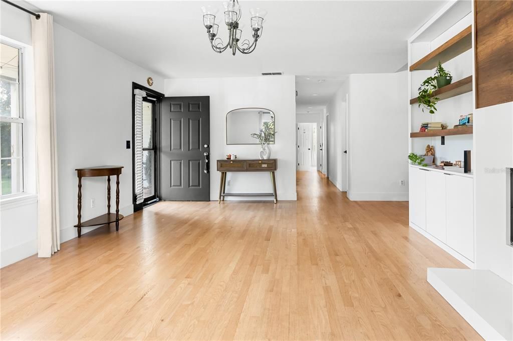 Chandelier, Interior, Recessed Lighting, Wood Texture Flooring