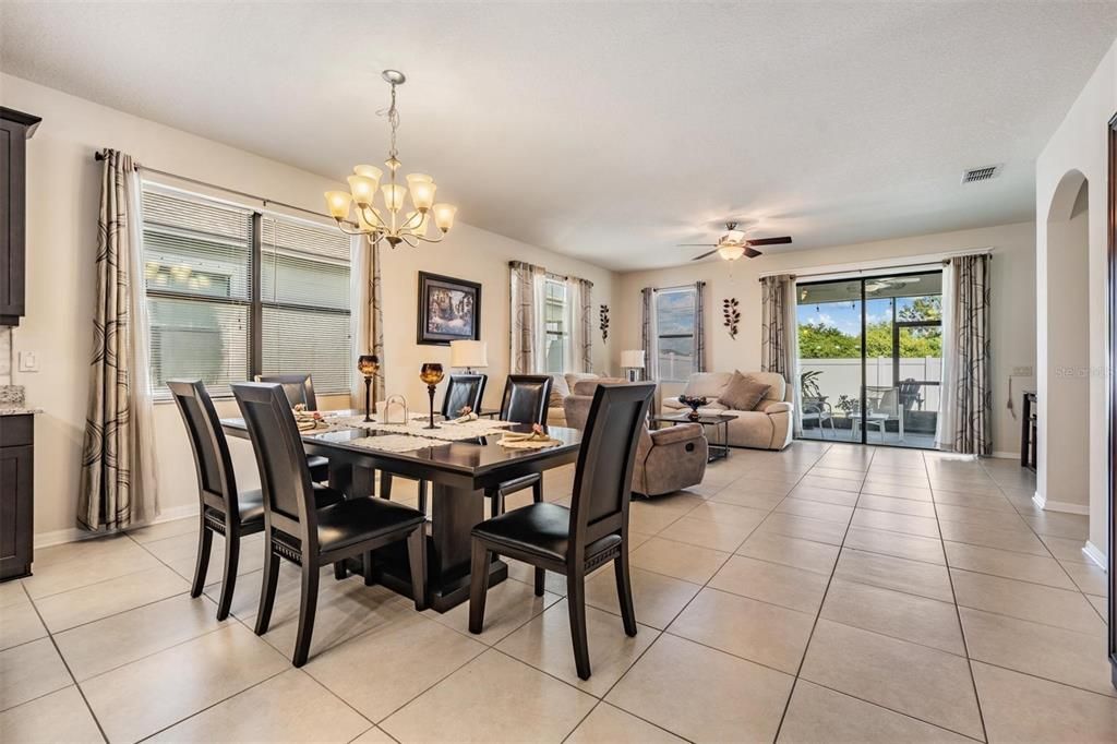 Chandelier, Dining room, Interior, Living room
