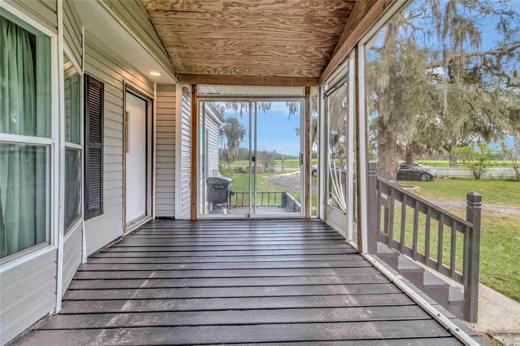 Interior, Sun Room, Wood Texture Flooring