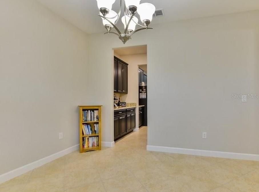 Chandelier, Interior
