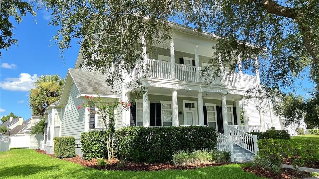 Exterior, Facade, Queen Anne Victorian
