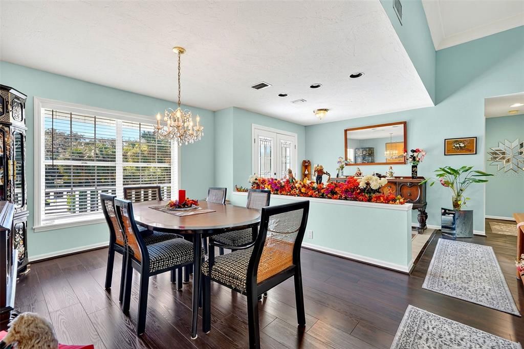 Chandelier, Dining room, Interior, Recessed Lighting, Wood Texture Flooring