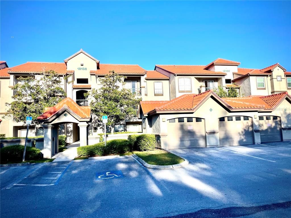 Attached, Exterior, Facade, Mediterranean