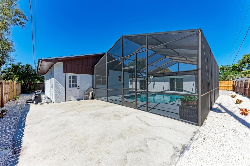 Backyard, Exterior