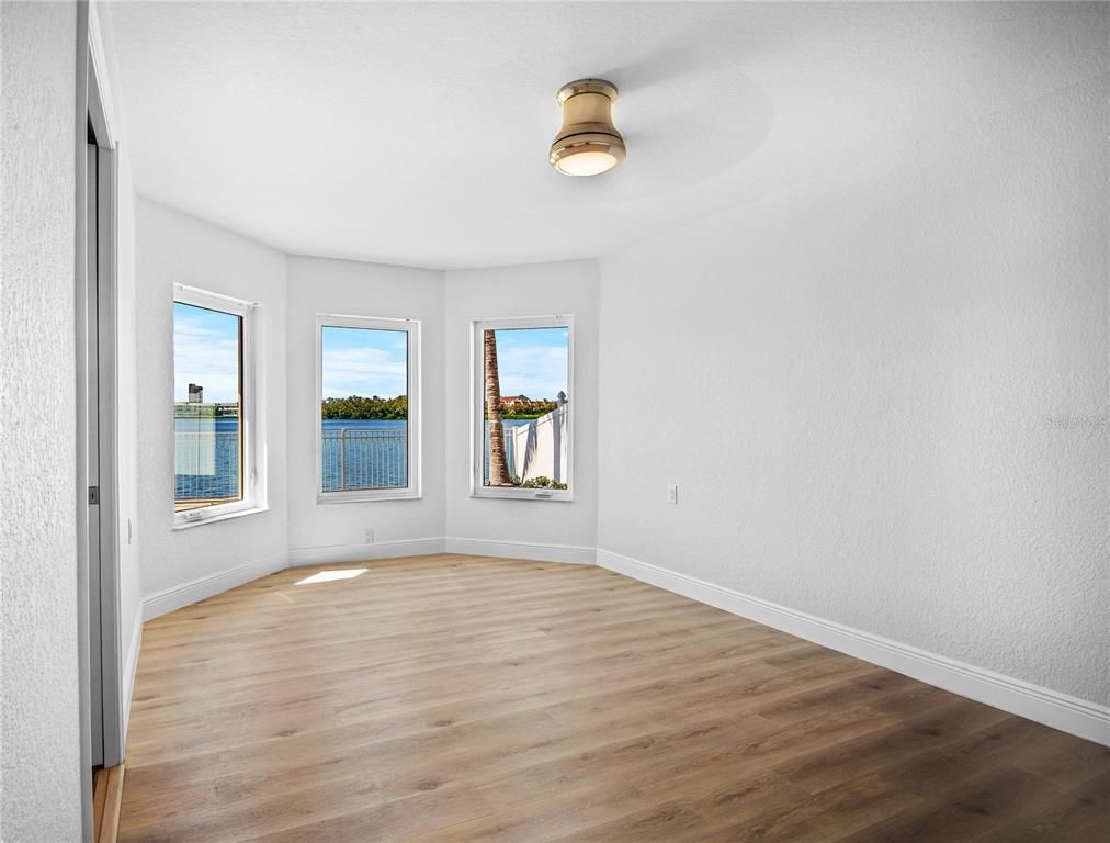 Empty room, Interior, Water, Wood Texture Flooring