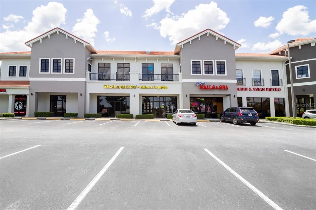 Exterior, Facade, Rowhouse