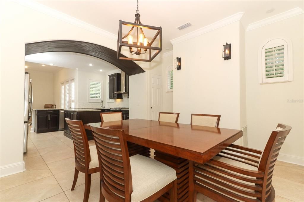 Dining room, Interior, Pendant Lights, Recessed Lighting