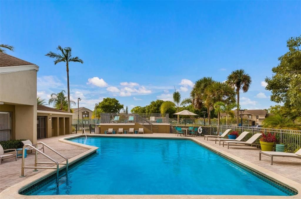 Exterior, Pool