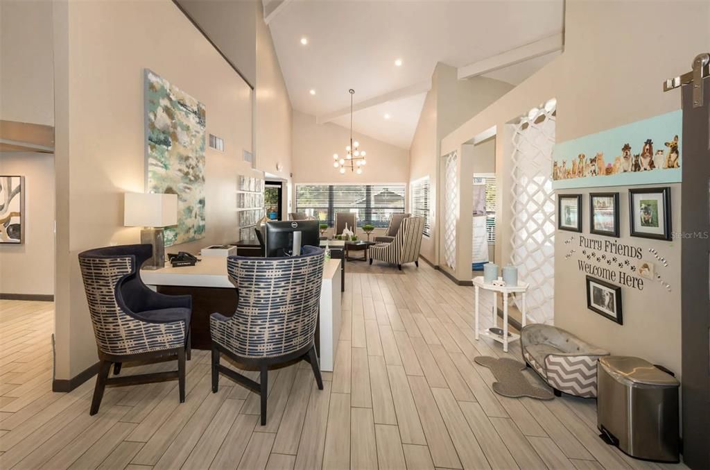 Chandelier, Dining room, Interior, Living room, Pendant Lights, Recessed Lighting, Wood Texture Flooring