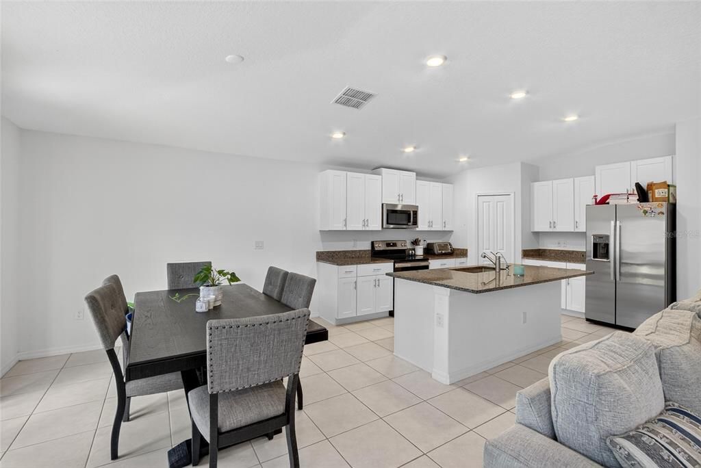 Dining room, Interior, Kitchen, Recessed Lighting, Stainless Steel Appliances