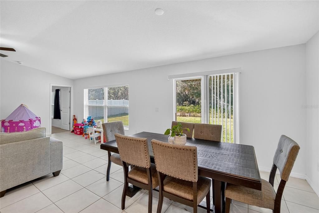 Dining room, Interior