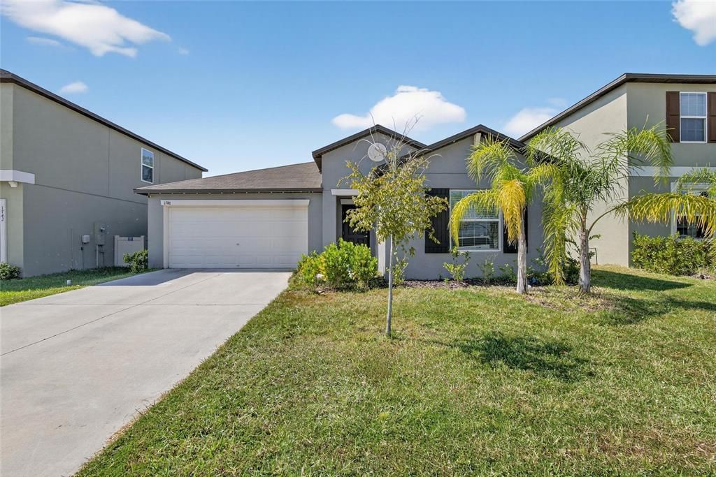 Attached, Backyard, Exterior, Facade, Ranch