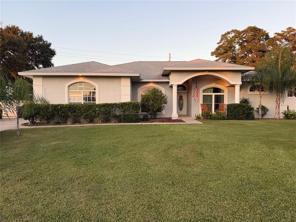 Backyard, Exterior, Facade, Ranch