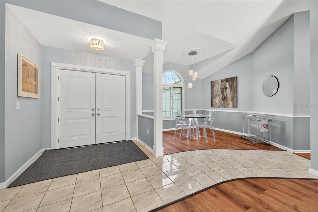 Interior, Pendant Lights, Wood Texture Flooring