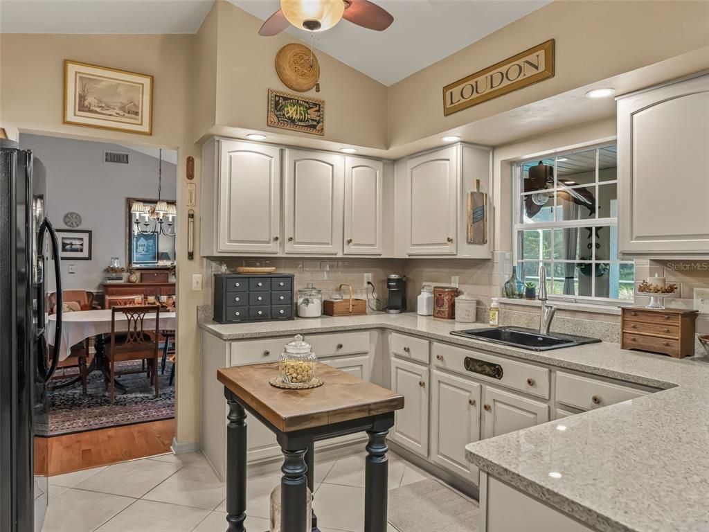 Dining room, Interior, Kitchen, Recessed Lighting, Wood Texture Flooring