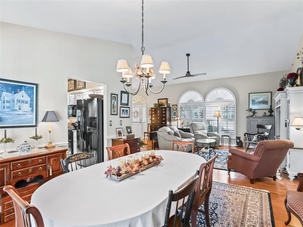 Chandelier, Dining room, Interior, Living room, Wood Texture Flooring