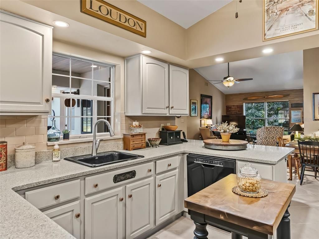 Dining room, Interior, Kitchen, Recessed Lighting